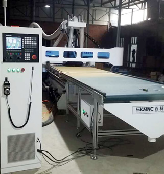 西科客戶工廠實拍效果,自動上下料數控開料機客戶實拍